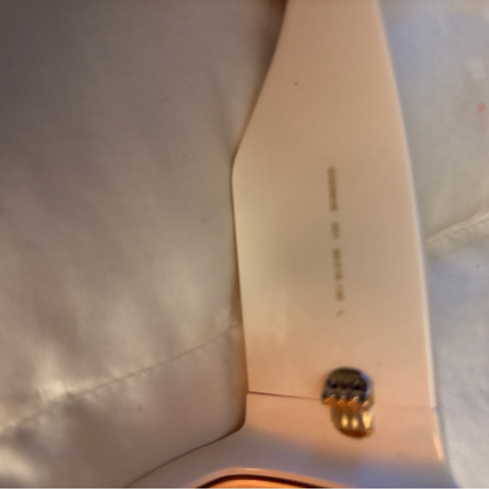 Gucci White and Orange Logo Sunglasses - Picture 6 of 7